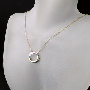 interlocked circle pendant necklace