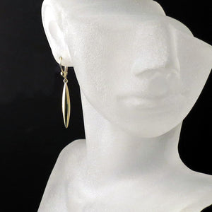 spear earrings yellow gold