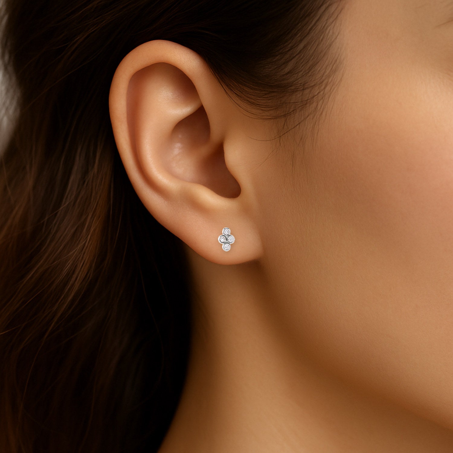 diamond stud earrings bezel cluster