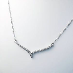 V bar diamond necklace