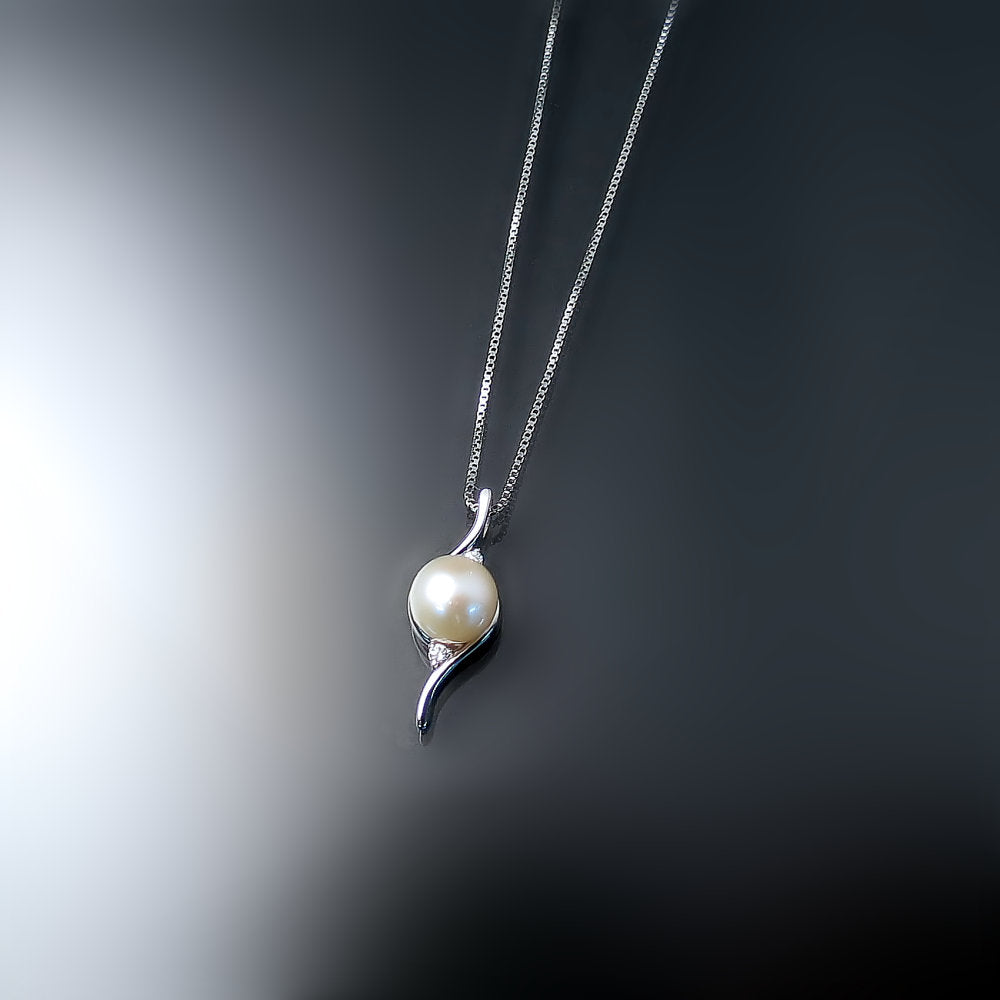 Pearl Necklace Set - Pendant set for Girls - Office Jewellery for Women -  Ira Pendant Set by Blingvine